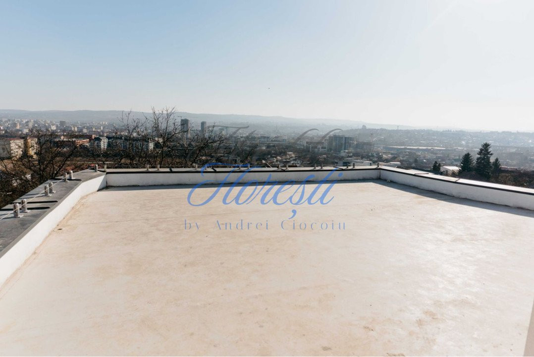 Casa 7 camere, 236 mp, Dambu Rotund