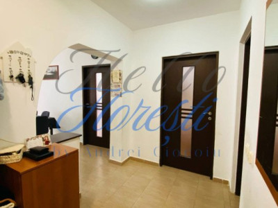 Apartament 2 camere, 54 mp, zona Eroilor