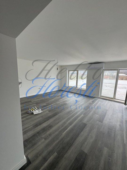 Apartament 4 camere cu terasa, 161 mp, zona Stejarului