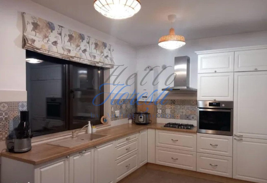 Casa individuala, 5 camere, 120 mp, zona Terra