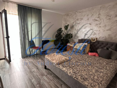 Apartament cu 2 camere decomandate 