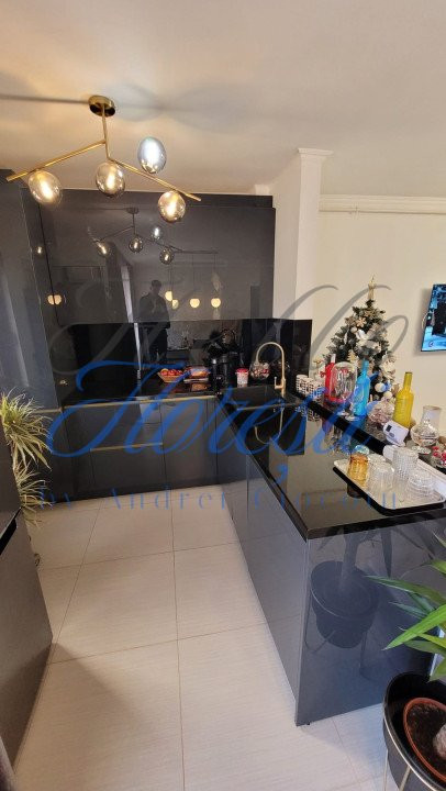 Apartament de 2 camere, 52mp, mobilat modern, parcare, zona Teilor