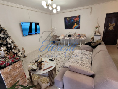 Apartament de 2 camere, 52mp, mobilat modern, parcare, zona Teilor