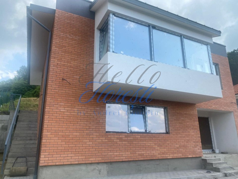 Casa noua zona Parc Poligon
