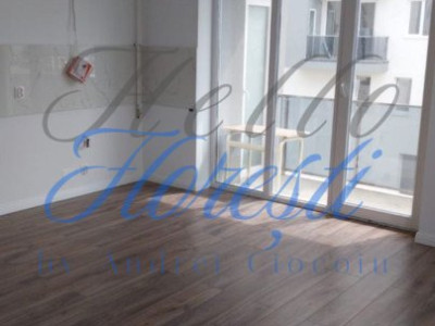 Apartament 3 camere, 60 mp, zona VIVO