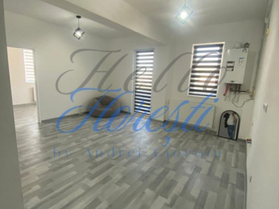 Apartament 3 camere 54mp, zona Sesul de sus