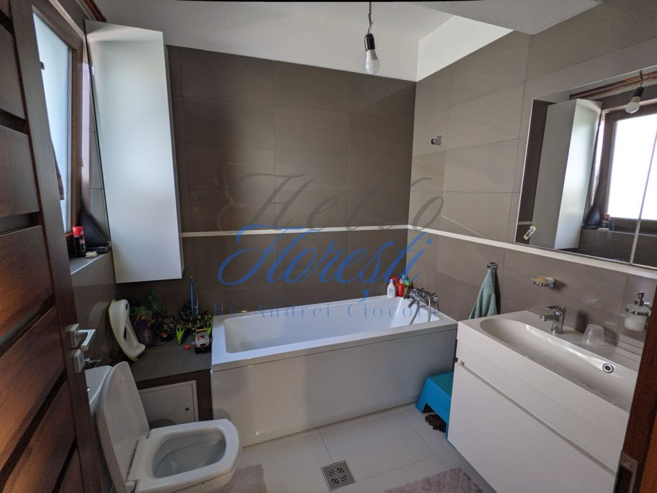 Casa 5 camere, 242 mp, zona Somesului