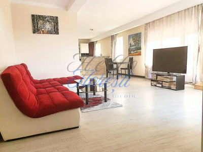 Apartament 3 camere si terasa, 96 mp, zona VIVO