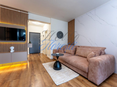Apartament 3 camere - 54 mp utili - parcare - Zona Terra!