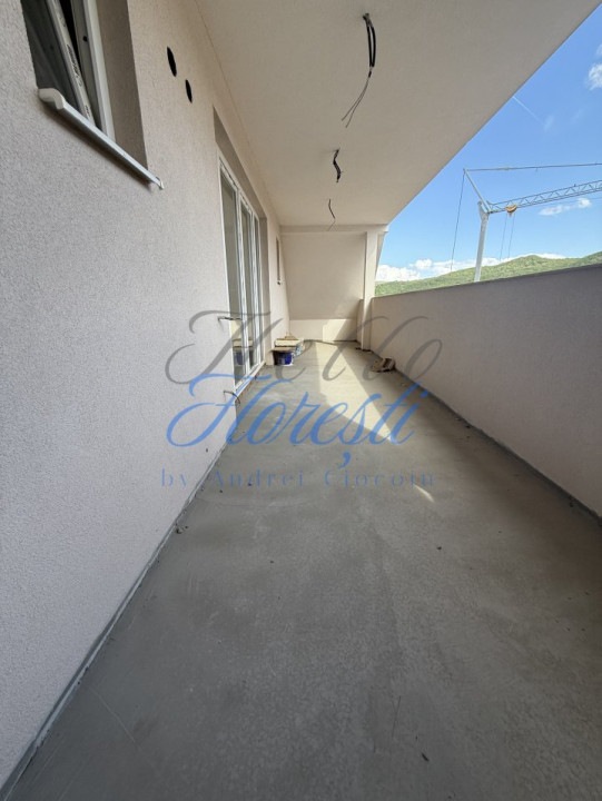 Apartament 4 camere - 71.2 mp utili - parcare - zona Eroilor, Floresti!