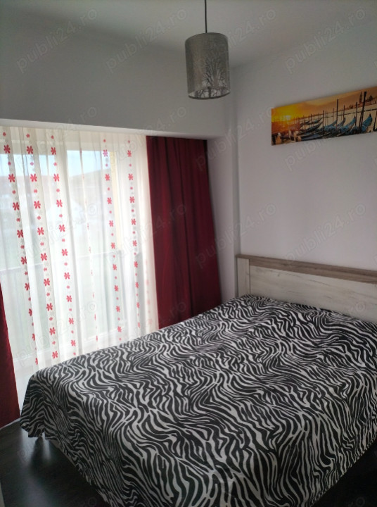 Apartament cu 2 camere zona Vivo