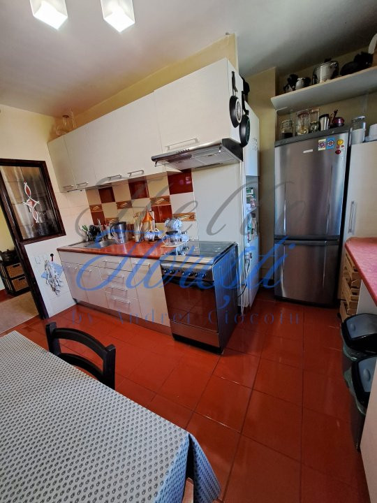 Apartament 3 camere 68mp, zona Zorilor