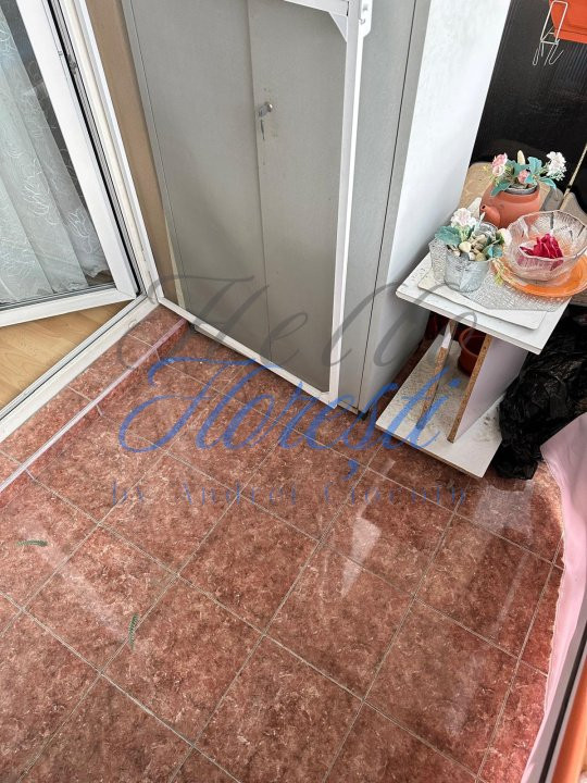 Garsoniera 35mp, parcare inclusa zona Eroilor