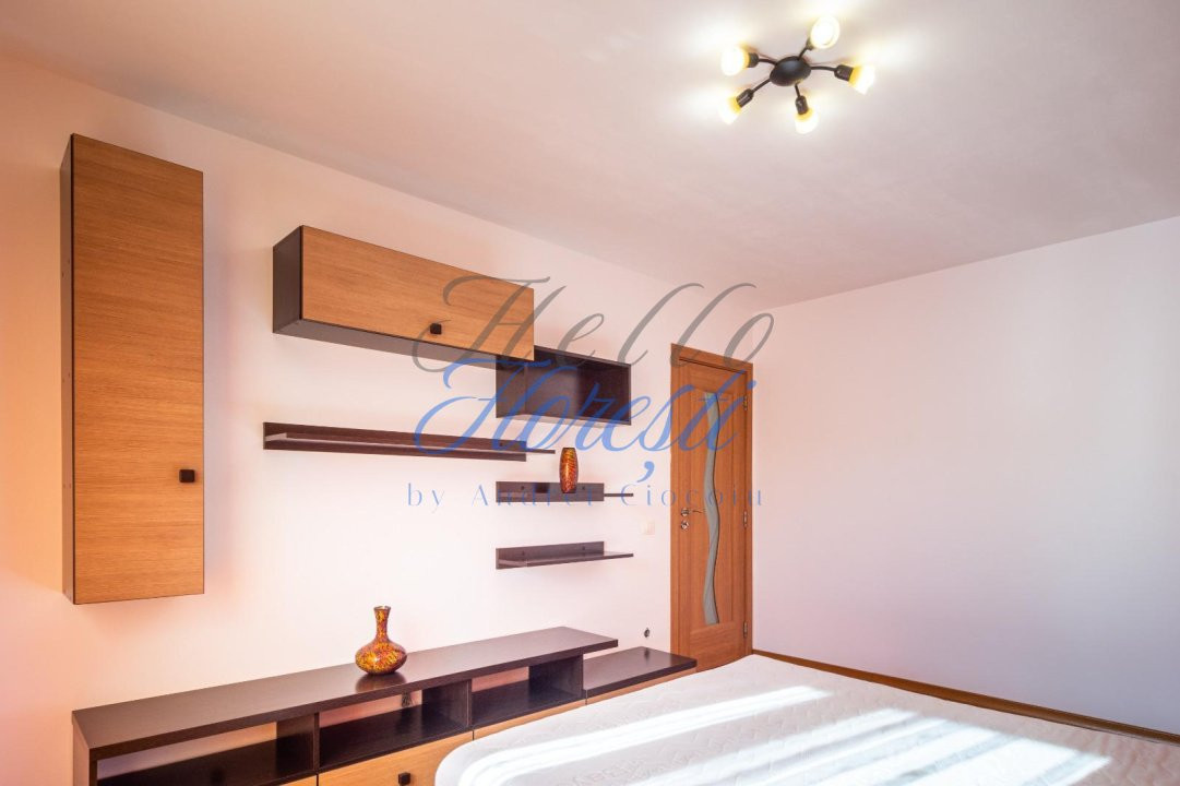 UNICAT, Apartament 3 camere 70mp, Zona Florilor