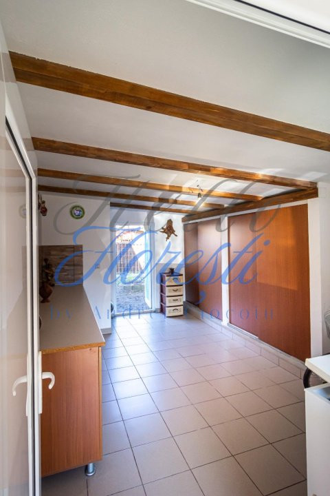 UNICAT, Apartament 3 camere 70mp, Zona Florilor
