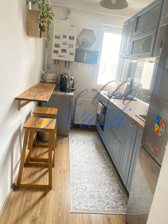 Apartament 2 camere 55mp, Zona Sub Cetate