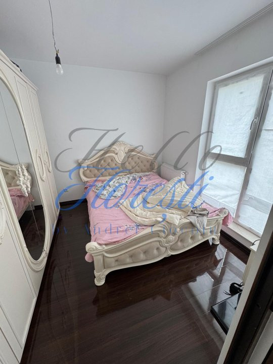 UNICAT, Apartament 4 camere 75mp, Zona Eroilor