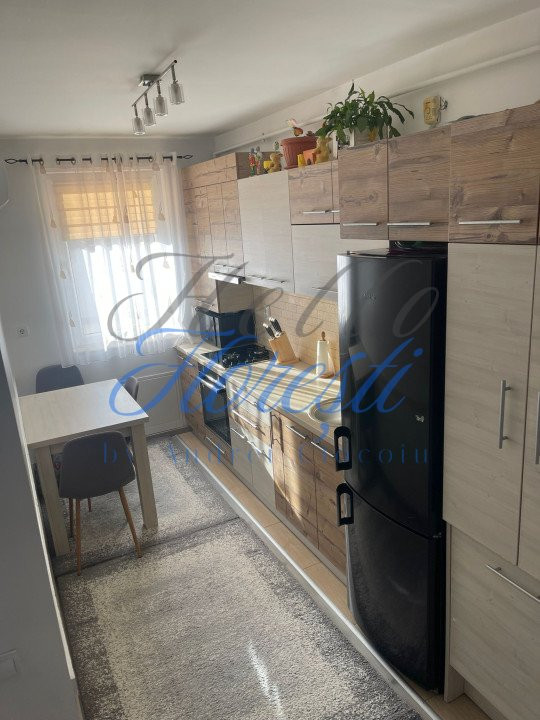Apartament 3 camere mobilat utilat 60 mp zona Eroilor