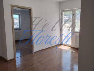 Apartament 2 camere 43mp,balcon 5mp, geam la baie, Zona Terra