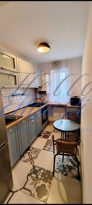 Apartament 3 camere, mobilat utilat, 57 mp, zona VIVO!