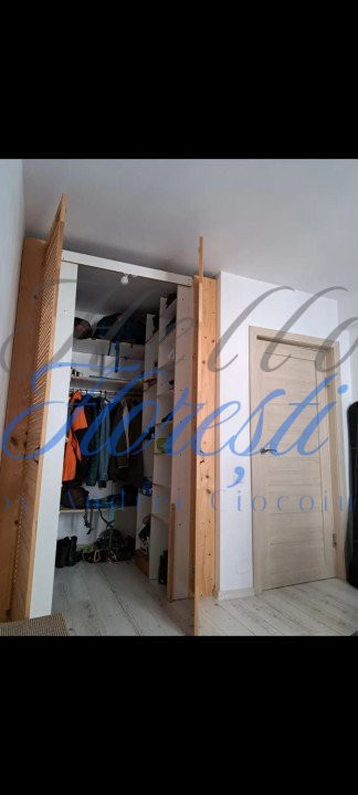 Apartament 3 camere, mobilat utilat, 57 mp, zona VIVO!