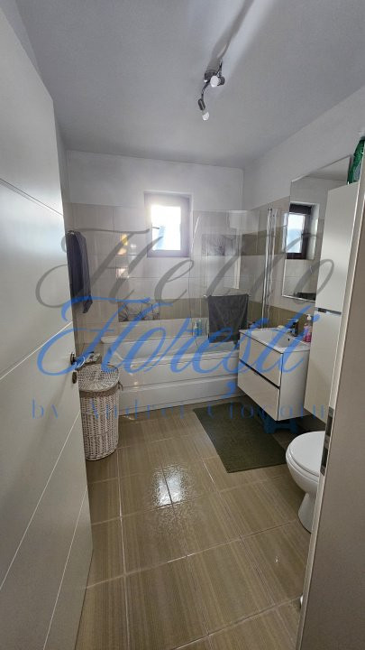 UNICAT, Apartament 3 camere 93mp, Zona Florilor