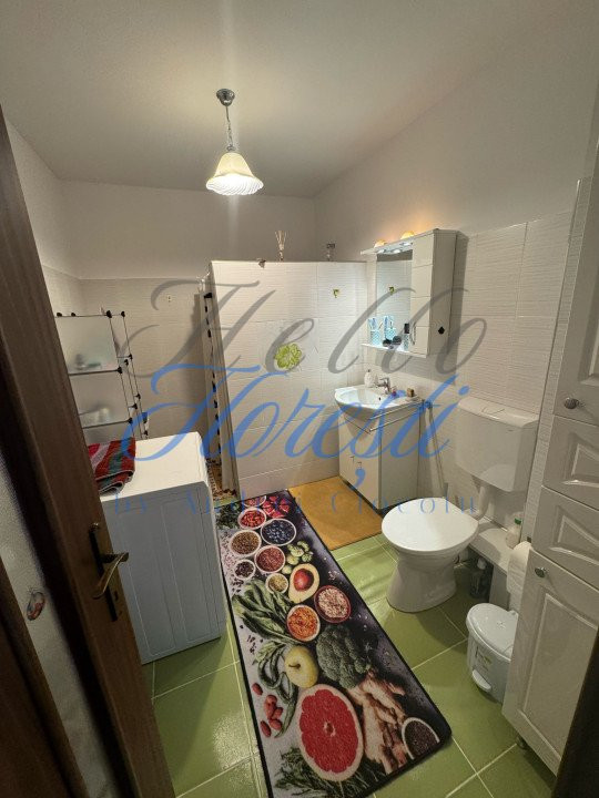 Apartament 3 camere, 67 mp, zona Florilor