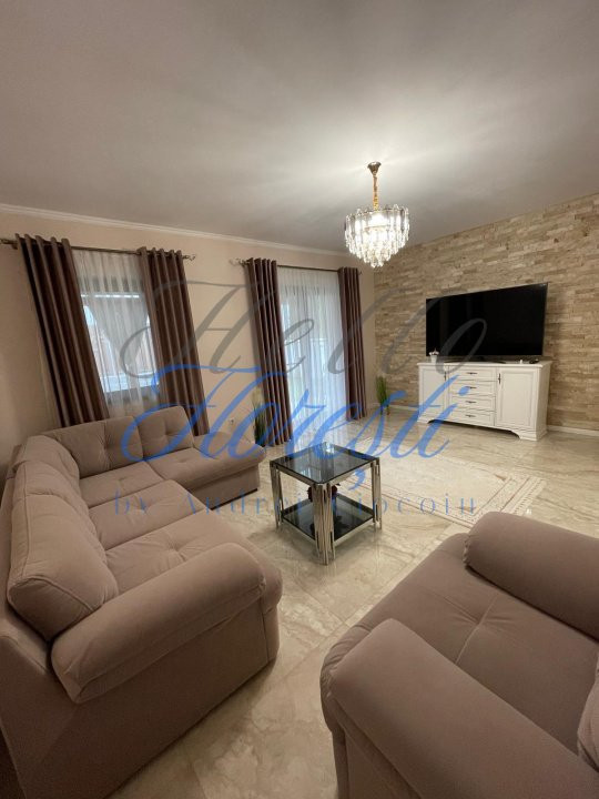 Casa tip duplex, 4 camere, 116 mp, zona Parc Poligon