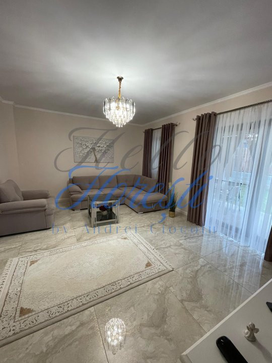 Casa tip duplex, 4 camere, 116 mp, zona Parc Poligon