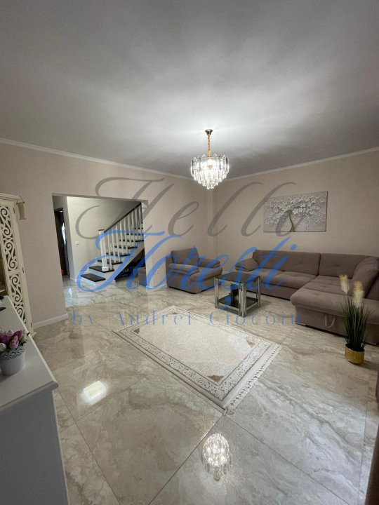 Casa tip duplex, 4 camere, 116 mp, zona Parc Poligon
