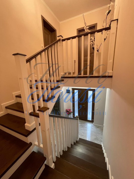 Casa tip duplex, 4 camere, 116 mp, zona Parc Poligon