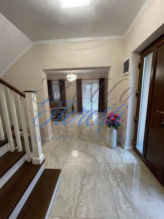 Casa tip duplex, 4 camere, 116 mp, zona Parc Poligon