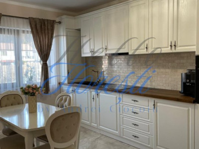 Casa tip duplex, 4 camere, 116 mp, zona Parc Poligon