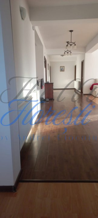 Casa 4 camere, 240 mp, Apahida
