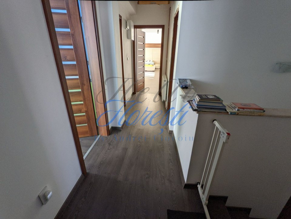 Casa 5 camere, 242 mp, zona Somesului
