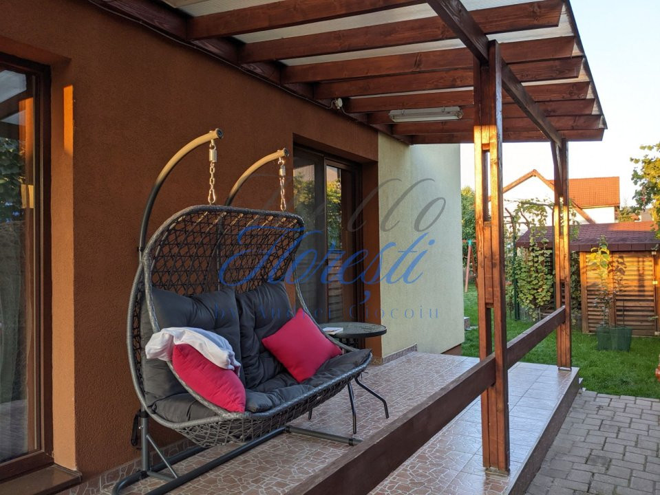 Casa 5 camere, 242 mp, zona Somesului