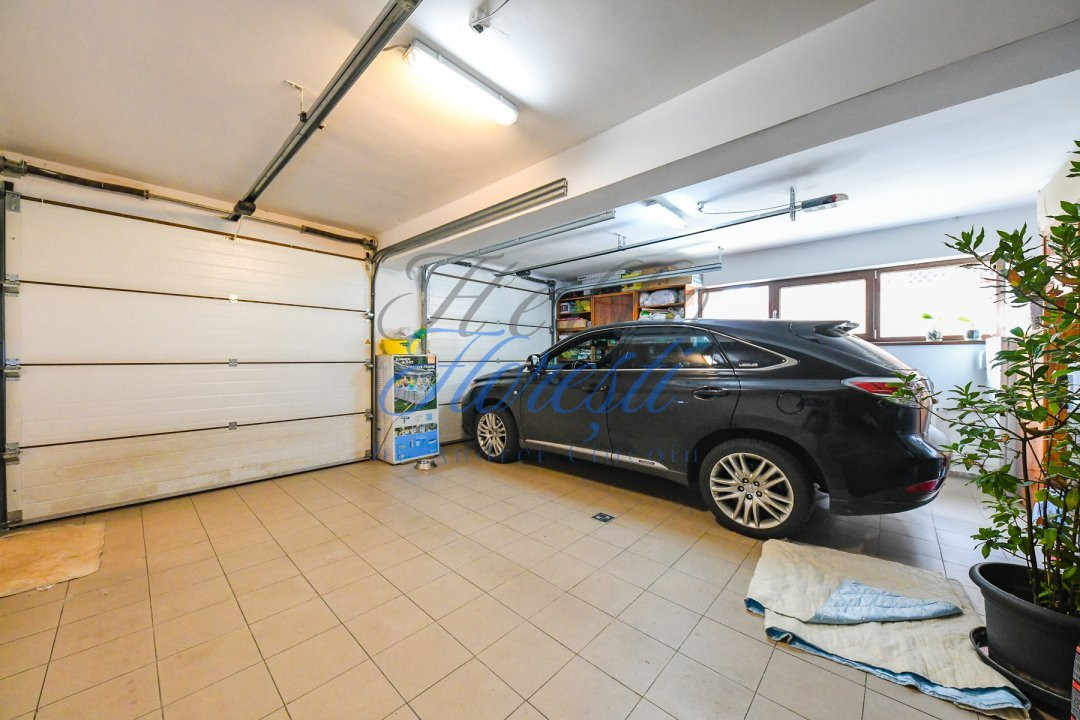 Casa 5 camere, 242 mp, zona Somesului