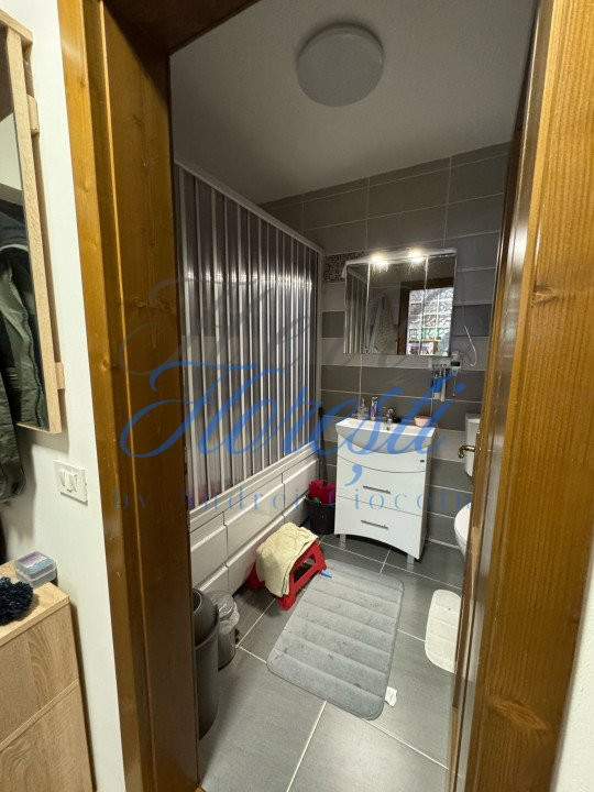 Apartament 3 camere, 54 mp, zona Terra