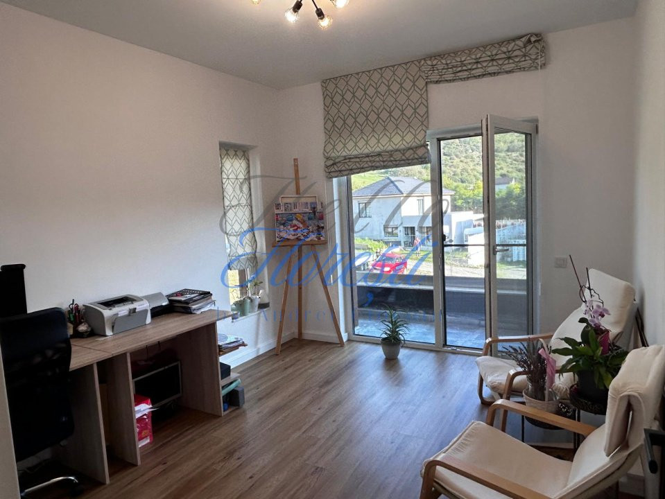 Casa tip duplex, 117 mp, zona VIVO
