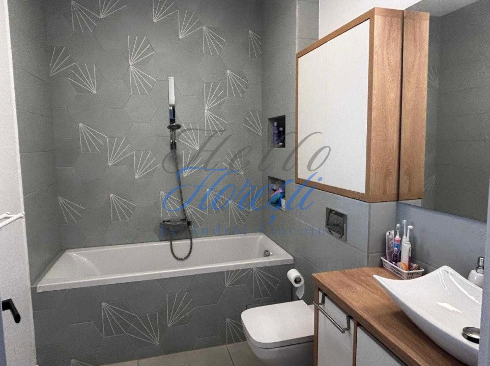 Casa tip duplex, 117 mp, zona VIVO