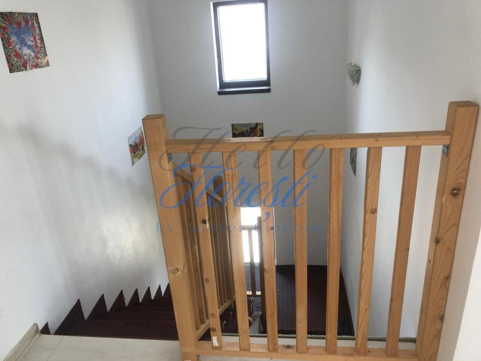 Casa individuala, 5 camere, 210 mp, zona VIVO