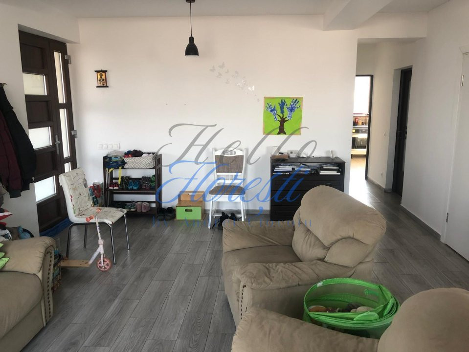 Casa individuala, 5 camere, 210 mp, zona VIVO
