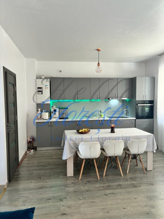 Casa 5 camere, 113 mp, zona VIVO