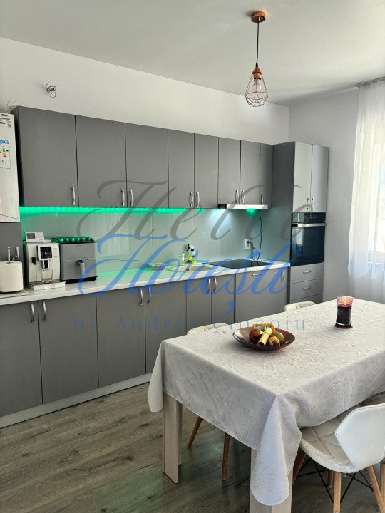 Casa 5 camere, 113 mp, zona VIVO