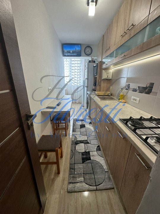 Apartament 2 camere 44mp, zona Minerva