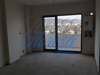 Apartament 2 camere 45mp, Zona Eroilor