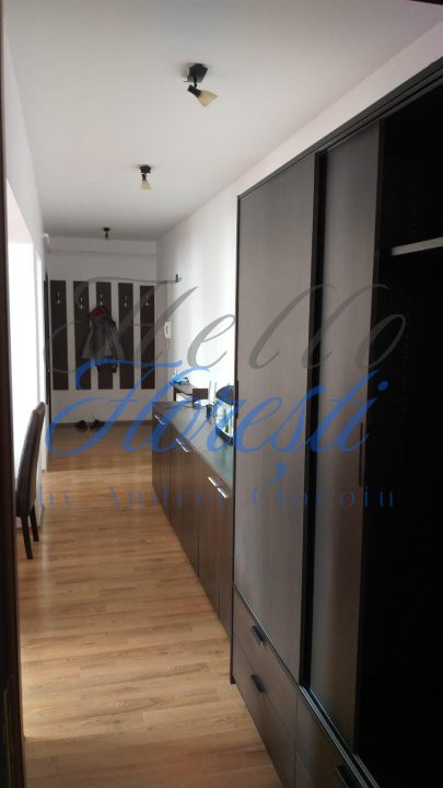 Apartament 2 camere 60mp, zona Eroilor