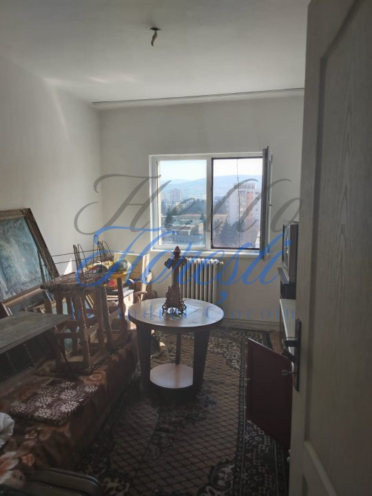 Apartament 3 camere 67mp, zona Manastur