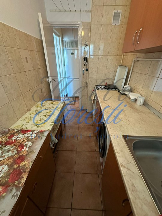 Apartament 3 camere 50mp, zona Manastur