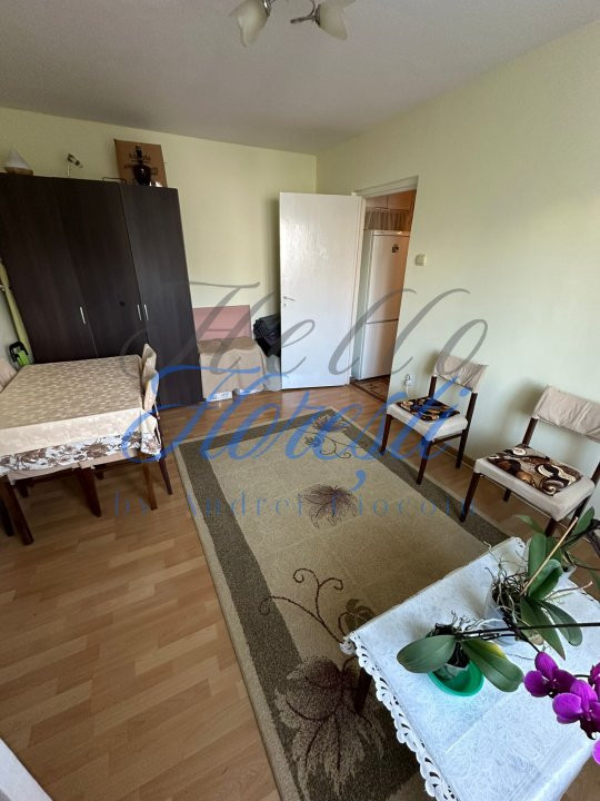 Apartament 3 camere 50mp, zona Manastur